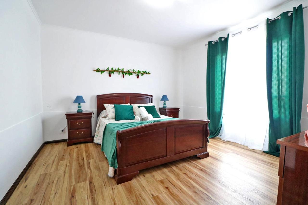Casa Das Vinhas Mosteiros  Bagian luar foto