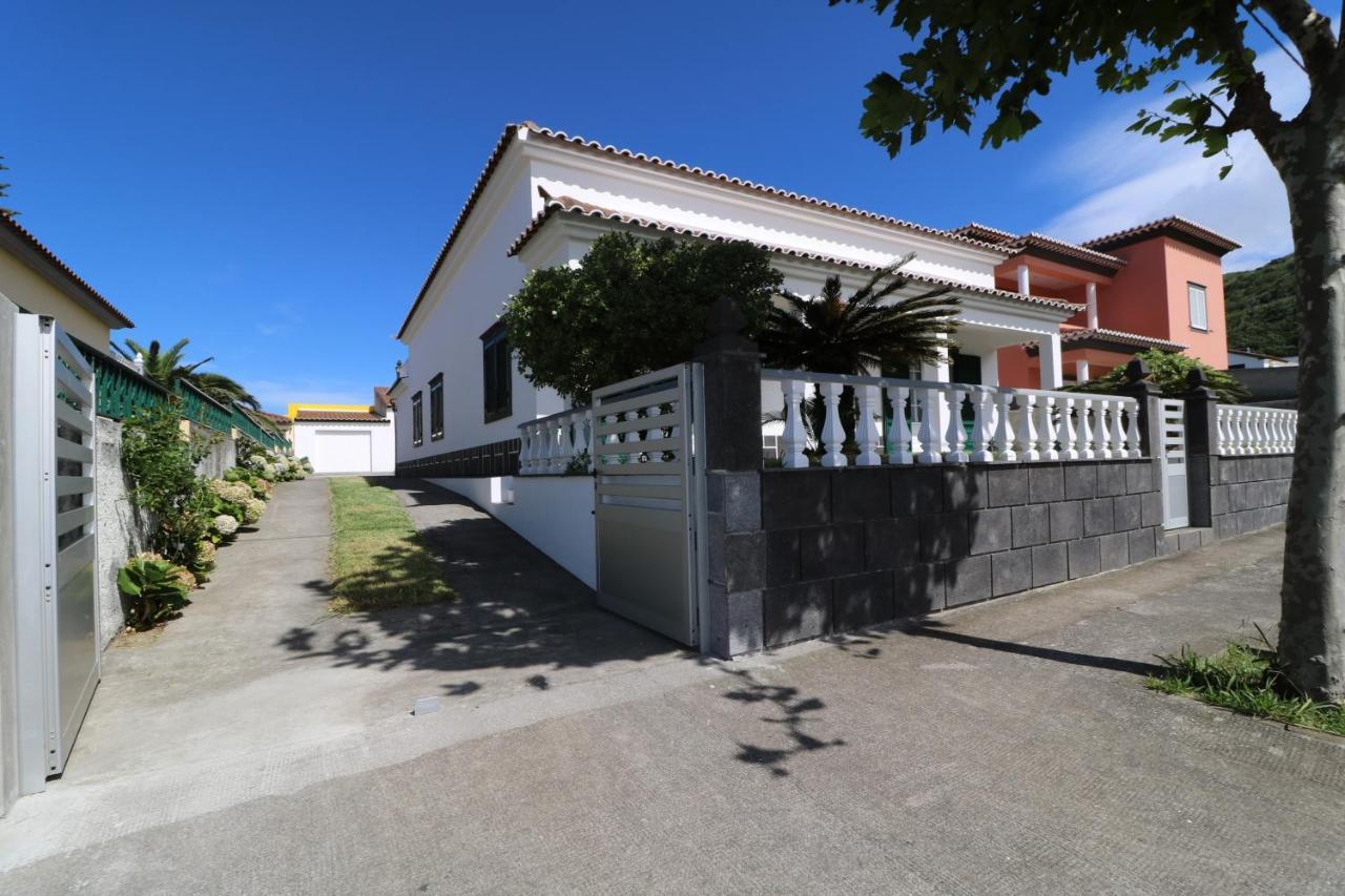 Casa Das Vinhas Mosteiros  Bagian luar foto